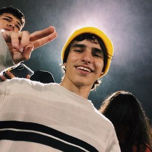 Meet your Posher, Uriel